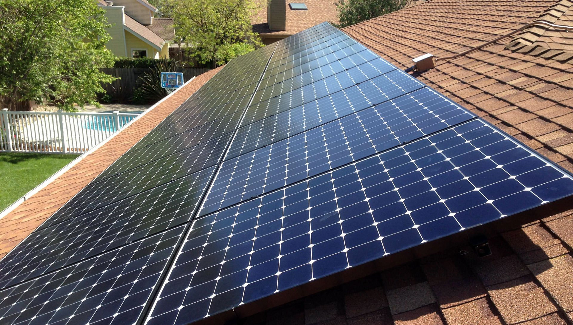 photovoltaic-sunpower-solar-panels-solaron